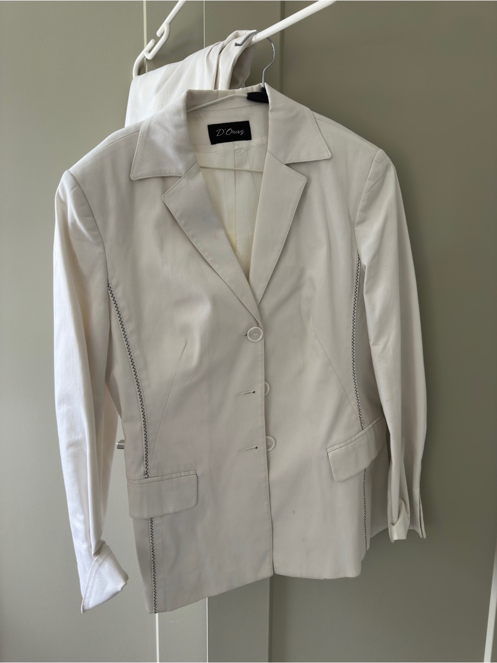 D’Oraz Women's Suite (Blazer + Pants)